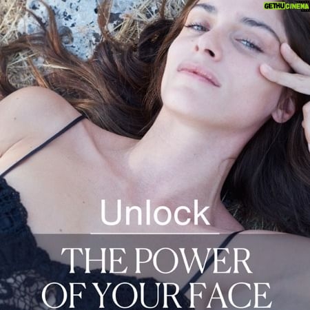 Elisa Sednaoui - 110 Likes - Captions :
Swapping bad habits for good ones is crucial for personal growth.
Prioritising self-care not only boosts your self-confidence but also helps you present your best self to the world.
Make time for yourself! ✨