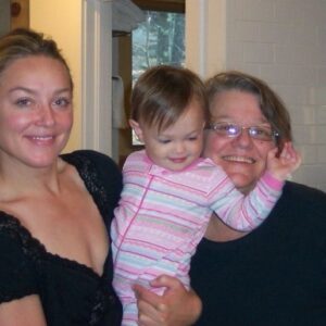 Elisabeth Röhm Instagram - My Mom may not be here, but she’s with me everyday. And to my beautiful child who I love so much. The greatest role of a lifetime…to be someone’s Mother🩷💜❤️