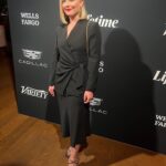 Elisabeth Röhm Instagram - About last night @variety Power Of Women w @robbiebrenner @msjoelyfisher 🍁✨ Styling @style_byjordan Dress @kaosofficialpage Shoes @ingiliz_official Jewelry @georginajewelryofficial Purse @luxedujour