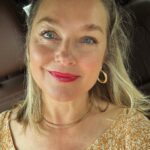 Elisabeth Röhm Instagram - Happy Mamas Day to all of you ladies out there making it all happen 💞💕💛