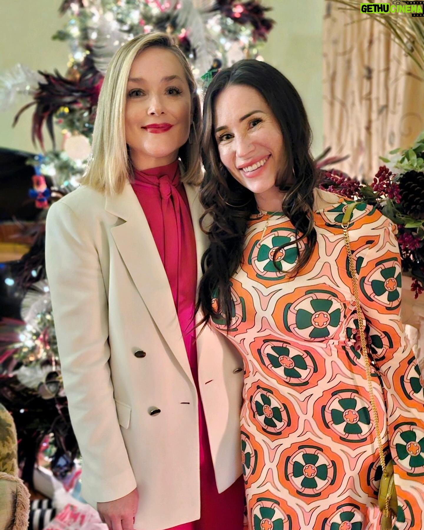 Elisabeth Röhm Instagram - Oh how I live for this JOY every year @lashfary ✨⚡️⭐️ Celebrating your birthday is tradition. I love it! I love you! I love Christmas! I love how you surround us with Christmas carols on your Bday. I love how you love us and bring together old friends and new. I love your food. Can we do this again next year? Oh, good!! 🔥💥🌈 Here’s to my ride or die and another year around the sun. Lucky me that I met you when I moved to LA at 23. ❤️🍾💋🥰☀️