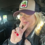 Elisabeth Röhm Instagram - Off to direct my labor of love in Canada! More on that soon…#movies #tvmovies ❤️