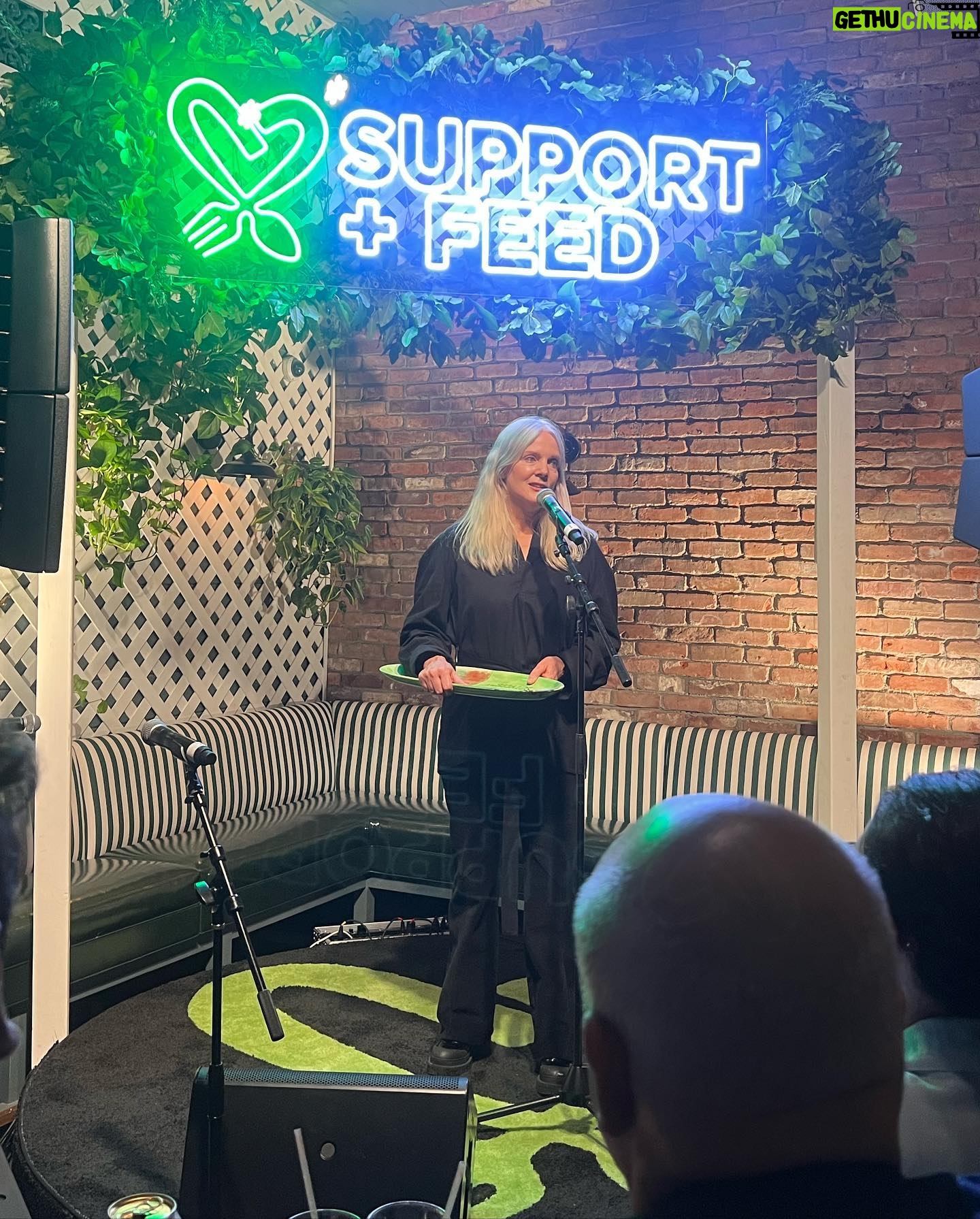 Elisabeth Röhm Instagram - Thank you @maggiembaird & the @supportandfeed family for a glorious evening celebrating your powerful service and beautiful contribution to society and honoring @janellemonae and all of the other strong and huge hearted philanthropists tonight. It was memorable and moving @apb_melrose Your commitment to community and being of service, bringing plant based food to others, caring for the planet and feeding those in need is honorable and inspiring. ❤️