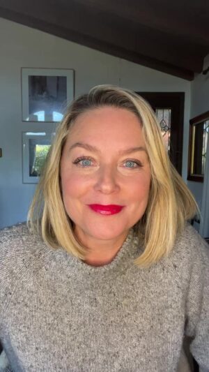 Elisabeth Röhm Instagram - Thanks @official.lukas.sauer so fun to see you again!! ❤️🌸 #LunchWithLis