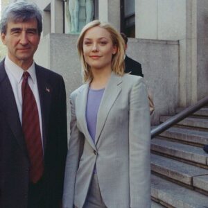 Elisabeth Röhm Instagram - Oh how I love you, Sam Waterston! What an honor and a privilege it was to share the stage with you for five years. I applaud your last performance tonight @nbclawandorder as our beloved Jack McCoy. The world will thankfully always have reruns to get their much needed fix. When I joined Law And Order, it was literally like becoming one of the Beatles. I walked down the street with Sam and people would call his name from cars nearly creating a collision because they wanted to get a good look at him. Women shrieked from afar, their obvious and forever crush. I was in awe. Still am. I deepened my craft as an artist, I learned how to be a good solid smart human being (Sam read news endlessly & genuinely held the law in high regard). I learned how to be a consummate professional. He became a great mentor and friend and I picked up a couple of things about how to do things the right way across the board. I am so grateful for the years that I spent with the GOAT. All hail, Sam Waterston! 👑 ❤️
