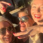 Elisabeth Röhm Instagram - Love puddle @braveandmaiden w my peeps @glatzerama @robbiebrenner @michaelmerriman 🍁🌼🍂🌾