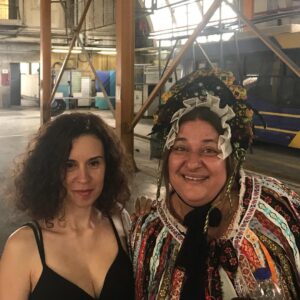 Elisavet Konstantinidou Instagram - Σήμερα στο αμαξοστάσιο του ΟΑΣΑ στο Γκάζι η πρώτη μας παράσταση! Η Αρκούδα του Τσεχωφ#εθνικοθεατρο