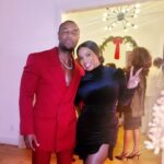 Elise Neal Instagram - Planned this LA trip perfectly 🎄 Just in time for #thebabbs holiday party 🥳 Such a fun night catching up with so many of my favorite people ! ( highlight of the night was meeting the music legend @babyface ) 🎄 tis the season 🎄 #holidayparties & #hotchocolate 🎅🏽