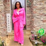 Elise Neal Instagram – Re -Do !!
Spending time with family on this Sunday #happyeaster to everyone ❤️