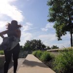 Elise Neal Instagram – Sometimes you just gotta switch your location to get in the mood ! I don’t want to workout sometimes either,  but I do it anyway 😃 #handweights
 ( to shape my arms) 50 squats at minimum 💪🏽
#fitnessmotivation  #workoutwednesday 💪🏽#wegotthis