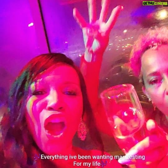 Elise Neal Instagram - OKAY I HAVE DRANK 6 BOTTLES OF WATER & RESTED 😬 A TIME WAS HAD WITH FAMILY & MY BEST FRIEND SINCE MIDDLE SCHOOL 🤩 WE READY !! #2024 ! #latepost