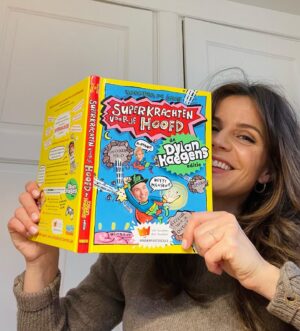 Elise Schaap Instagram - De winnaars hebben bericht🌈: Om te vieren dat we #superkrachtenvoorjehoofd gaan verfilmen (yes!!), geven we voor kerst 2 x 10 exemplaren weg. Laat een comment achter en tag iemand die je dit boek ook gunt. Dan maken jullie samen kans op #superkrachtenvoorjehoofd , de @dylanhaegens editie; 
een doe boek om kinderen de gebruiksaanwijzing van hun hoofd te leren. De winnaars krijgen voor het einde van de week bericht 🙋🏻‍♀️💚💪🏽 @mavenpub