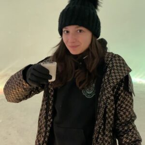 Elisha Applebaum Instagram - Safe to say I’ve had the most incredible time in Lapland. From the moment you land you can feel the heart of the place. Everywhere you turn is beautiful and everyone is so nice!! I loved it, I already miss it and I will be back.

Tip for sleeping in the snow hotel: when going to bed keep one eye and your nose out of the sleeping bag. See picture 2.

Thank you @arcticsnowhotel for making my Lapland dreams a reality 🧊💙