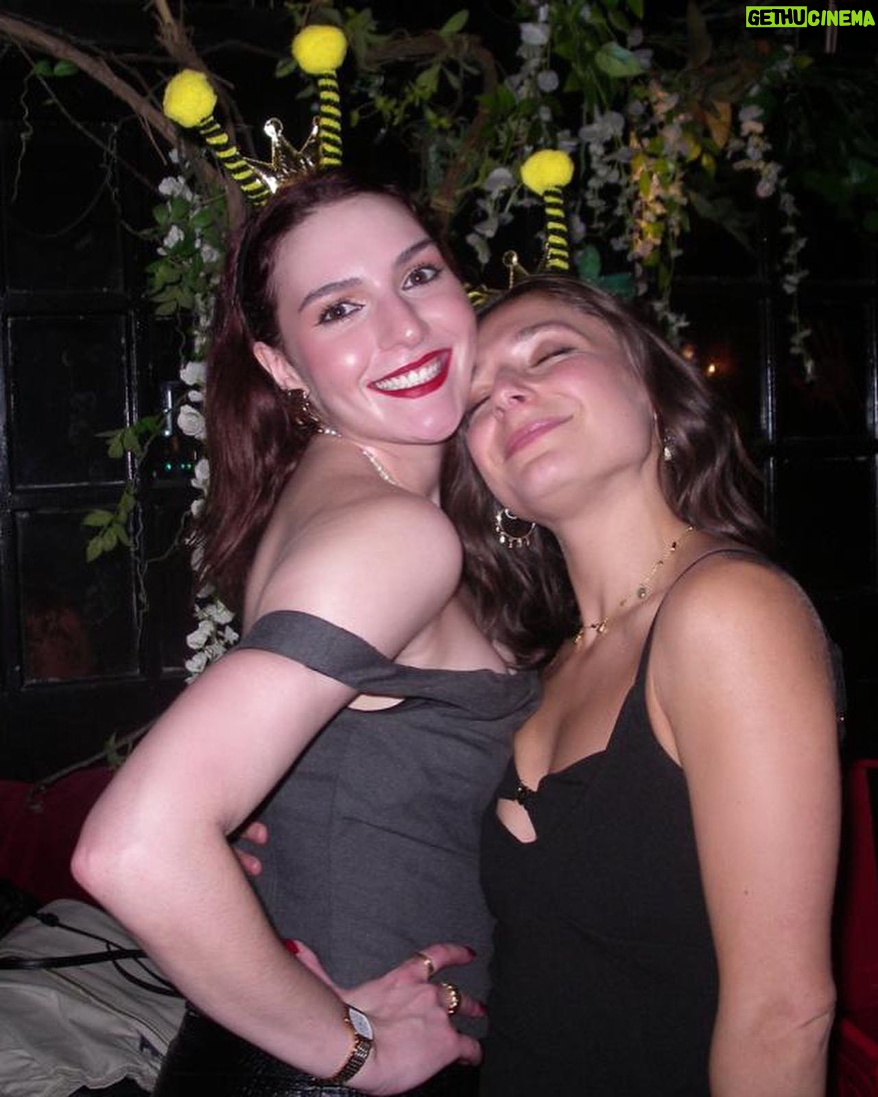 Elisha Applebaum Instagram - Update: 𝕴𝖙’𝖘 𝖇𝖊𝖊𝖓 𝖗𝖊𝖆𝖑.