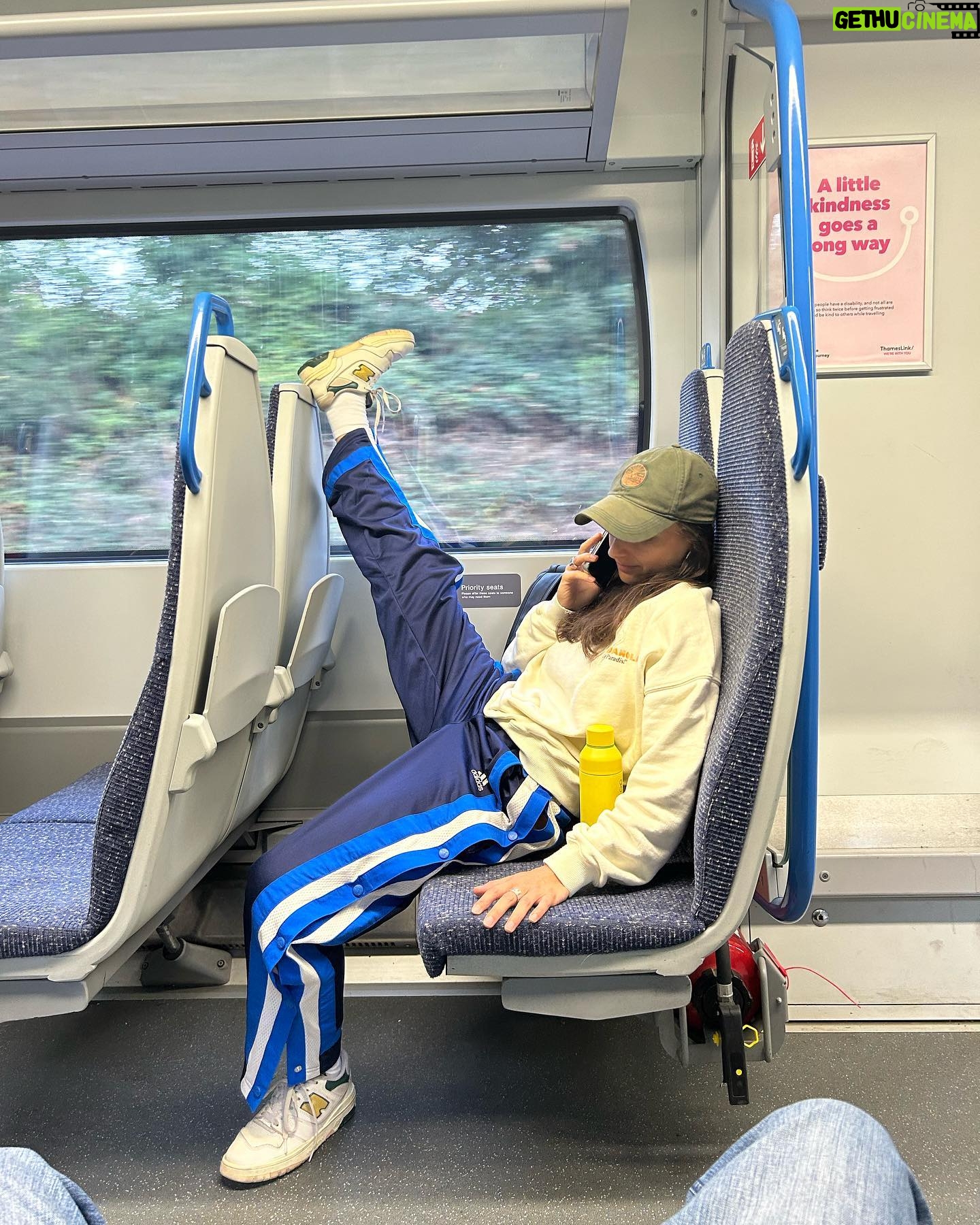 Elisha Applebaum Instagram - Update: 𝕴𝖙’𝖘 𝖇𝖊𝖊𝖓 𝖗𝖊𝖆𝖑.