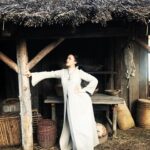 Eliza Butterworth Instagram - Flossing into the week like…..👵🏻💫 #sexysaxons #crossflossing #yeoldeyoga #cabbagecardio #thelastkingdom #season5