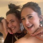 Eliza Butterworth Instagram - Malice Massive! What a beautiful familia!! Love this lot so so much! We have had the loveliest messages asking if there will be a second season of A Town Called Malice and unfortunately the show is not being renewed so we wanted to be together as a family one last time!! Such a gorgeous cast and show! Will miss you lovelies!! 💓💓💓💓