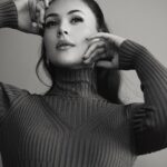 Eliza Butterworth Instagram – Turtleneck season has officially commenced ❄️🐢❄️ #wrapupwarm #tunamayowrap #wrappingallovertheworld #whataloadofwrap #wrapqueen #keepitunderwraps #bubblewrap #thatsawrap
