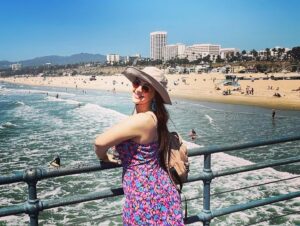 Eliza Butterworth Instagram - Well heeeeyyy LAAAAA!!!! Went to Los Angeles with boo and it was glorious!!! 🌴🇺🇸🏈🌊🍔💸 #americangirl #stateside #okaaaayyyLAAAAslaaayyy