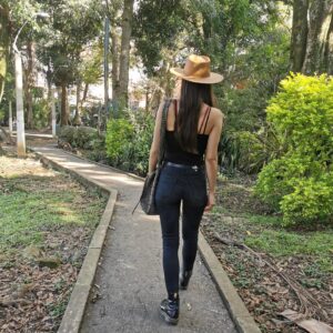 Elizabeth Minotta Instagram - 🍀