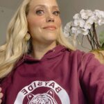 Elizabeth Berkley Instagram – Are you guys catching up on the old eps to get ready to go back to #bayside? @peacocktv #savedbythebell #beatbuhbeatbuhbuhbuhbeatbeat #friends #friendsforever #love #nostalgia #oldschool #new #squad ❤️🥰 #imsoexcited ps check my stories today for a fave new #workout #putyourmindtoitgoforit 👯‍♀️