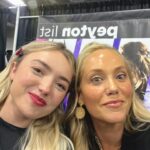 Elizabeth Berkley Instagram - Photo dump from this past weekend @fanxsaltlake —best time with you all …meeting amazing fans and colleagues who are longtime #friendsforever cc@mariolopez @mpgosselaar and some new #friends I adore and admire cc @bycarrieannemoss @alexandradaddario @manubennett @peytonlist @therealkrystenritter @skeetulrich @jaredpadalecki
