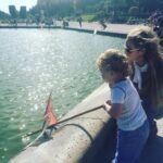 Elizabeth Berkley Instagram – Do you have any little moments that now are Imprinted as a big moment, that you know you were present for and if you could go in a Time Machine to re-live them again, you would in a heart beat? Ahhh…. This was one of them …⛵️family #paris #baby #love ❤️❤️