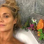 Elizabeth Berkley Instagram – #selfcare #mama style ☺️💦🛁🫧🤷🏼‍♀️😅❤️#wouldntwantitanyotherway❤️ #toy