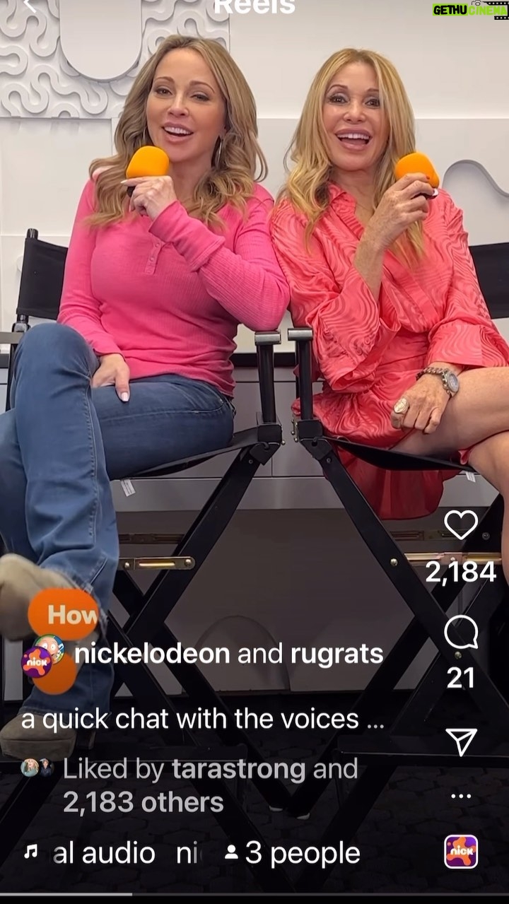 Elizabeth Daily Instagram - Fun time @nickelodeon w @tarastrong @rugrats #Tommypickles #Rugrats #babydilly