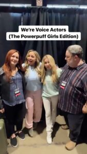 Elizabeth Daily Instagram - Having fun at #C2E2 with @tarastrong @catherinecavadini @rljtoday #mojojojo #Buttercup #Bubbles #Blossom