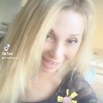 Elizabeth Daily Instagram - Yes it’s me singing and another way to use the voice ! Check out this funny video !! Thx @ericfeldman9 so fun!!! #cynthia #cynthiadoll #Rugrats