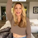 Elizabeth Daily Instagram – How does one “TikTok”??? 😬 #trend #voiceactor #rugrats