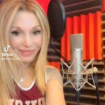 Elizabeth Daily Instagram - Yup it’s me! #Froggy #voiceover #dubbing #littlerascals