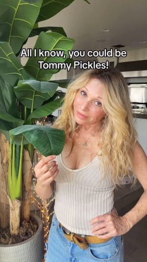 Elizabeth Daily Instagram - For all those #Rugrats fans out there!!! #tommypickles #voiceactor