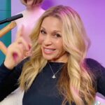 Elizabeth Daily Instagram – @thechristycarlsonromano CarlsonRomano @anneliesevanderpol #bignamebitches #podcast 
#powerpuff #throwback #powerpuffgirls #millennialsoftiktok #fyp #annaliesevanderpol