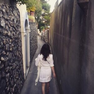Elizabeth Reaser Instagram - Buona Sera #Capri 
Photo by @gavinwiesen