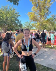 Elizabeth Smart Instagram - I’ve been training for @stgeorgemarathon since June and I’m so proud I finished it today and had a personal best!!!! There’s a ton I don’t know, but I do know we are all stronger than we think we are. I sincerely doubted my ability to finish within my goal time but thanks to working with a coach, running with my friend, and just keep putting one foot in front of the other I finished and achieved my goal! I would have cried at the end but I ran out of liquid to cry after all that sweat 😅 but I’ll be smiling the rest of the day!!!!
