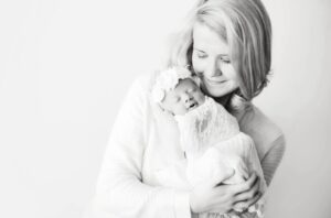 Elizabeth Smart Instagram - I believe in miracles. I believe in happy endings. I believe in dreams coming true. Today is the 21st anniversary of being rescued. My life is far from perfect but I’m so happy and grateful for the life I have today. When I was kidnapped I thought I’d never finish school, go to college, fall in love, get married, or have a family. I thought every dream I had for myself was stolen. For me today is a celebration of all the happy moments of my life, and a reminder to never give up. I know each of us has a story and we all have our dark days in life but I hope whoever reads this finds themselves believing in miracles, dreams coming true, and hope for a better future.