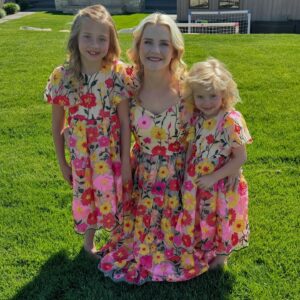 Elizabeth Smart Instagram - I don’t remember who I heard say it or where I read it but it has stuck with me always. “There are 3 types of angels, those who came before, those who come after, and those who walk along side us.” As each of my children have been born I have strongly felt that they were angels straight from heaven. I will never stop loving them with all my heart and being grateful to be their mother. 🤍
