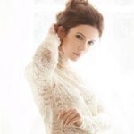 Elizabeth Tulloch Instagram - Missing my #redhead days on #Grimm 📷: @elisabeth.caren.