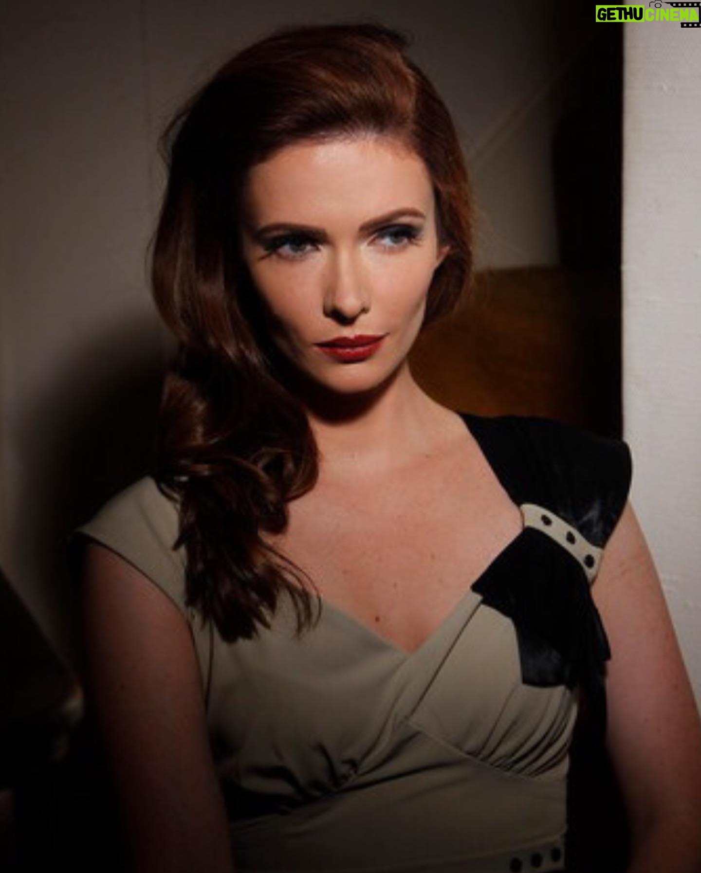 Elizabeth Tulloch Instagram - The Staircase series by my incredible photographer friend @ecarenphoto. I love period hair/makeup/wardrobe 💓#throwback #noir #elisabethcaren