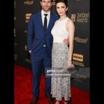 Elizabeth Tulloch Instagram – It was such an honor for Superman & Lois to accept a Hollywood Sentinel Award for Lois’s breast cancer storyline at the WGA, especially the day after Norman Lear’s passing. The Sentinel Award recognizes writers for their “meaningful and accurate portrayals onscreen that tackle timely and important topics including abortion, systemic racism, climate change, and mental health.” The EPs, writers and I worked very closely this season with oncologists, surgeons, survivors, and the families who love them. We’re thrilled it had such a direct impact:
When Clark joined a support group for family members of people fighting cancer, Google showed a 33% spike in searches for “breast cancer support groups.”
As the episodes aired, searches for “breast cancer” jumped 14% from the same months in 2021. In June 2023 alone, there was a 22% increase in searches online for breast cancer informational websites.

We also hope it will make it clear to younger female and male viewers (men get breast cancer too) – that cancer can strike at any age, and we want people to be aware of the risk factors they face.

❤️