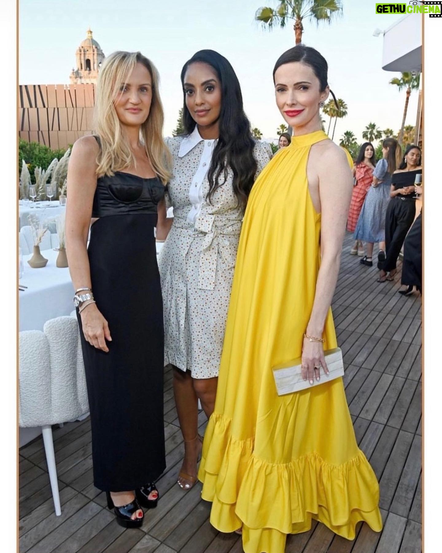 Elizabeth Tulloch Instagram - Had a lovely time with my girl @azietesfai celebrating the launch of @lymalife’s new skincare line. Thank you @aliceandolivia for this beautiful dress and shoutout to @bradgoreski and @storyofmailife for being the best dinner party dates. 💛💛💛