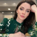 Elizabeth Tulloch Instagram – Tried to take a normal “First day of filming the #SupermanAndLois series finale!” selfie, but quickly ended up in tears. 😔 What a beautiful ride this has been. So grateful. Especially to our crew – this final season has been tough physically and emotionally on everyone and I see you and how hard you are working and I am so appreciative of you all. 🙏

❤️

P.S. I tagged @tylerhoechlin and only @tylerhoechlin in the crying photo bc he’s the one who said something sentimental that got me going. @trishymakeup’s going to have an extra hard day today re-doing my eye makeup and it’s all your fault 😂