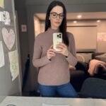 Elizabeth Tulloch Instagram – I picked these glasses for Lois because they reminded me of Margot Kidder’s in this photo 

💜💜💜

Also the frames are purple (my least favorite color but Lois’s fave)