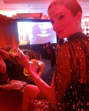 Elizabeth Tulloch Instagram - Some #behindthescenes from @saturnawards Sunday night. 
Dress: @aliceandolivia by @staceybendet 
Heels: @toryburch 
Makeup: @andremakeup 
Hair: @hellohairbear 
Skin: @theskingirls @vancouvermedicalaesthetician 
Bestie: @realbreeturner
It was such a wild night of weather!!! But incredible awards show, thank you @saturnawards!! Christopher Nolan, Keanu Reeves, Jodie Foster, James Cameron, Kevin Feige, Emily Blunt etc etc - I was fangirling everywhere. I LOVE being a part of a genre show (again - love you #Grimm fans!). Best and most loyal and smartest fans ever. Thank you so much for coming out in a major storm and I apologize to everyone who I didn’t get to in the autograph line - bc of the weather I was late to the awards and was being rushed inside. 

💓💓🥰