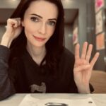 Elizabeth Tulloch Instagram – Officially over halfway through our final season of #SupermanAndLois. Trying to enjoy every last moment with our amazing crew and cast. Thank you to our writers for writing such an amazing, heartbreaking, epic final season. 
💞