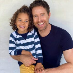 Ella Thomas Instagram - Happy Father’s Day to my incredible husband... you are crushing parenthood everyday and we love you “one million 35” #dadlife 💖