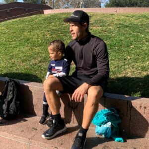 Ella Thomas Instagram - Happy Father’s Day to my incredible husband... you are crushing parenthood everyday and we love you “one million 35” #dadlife 💖