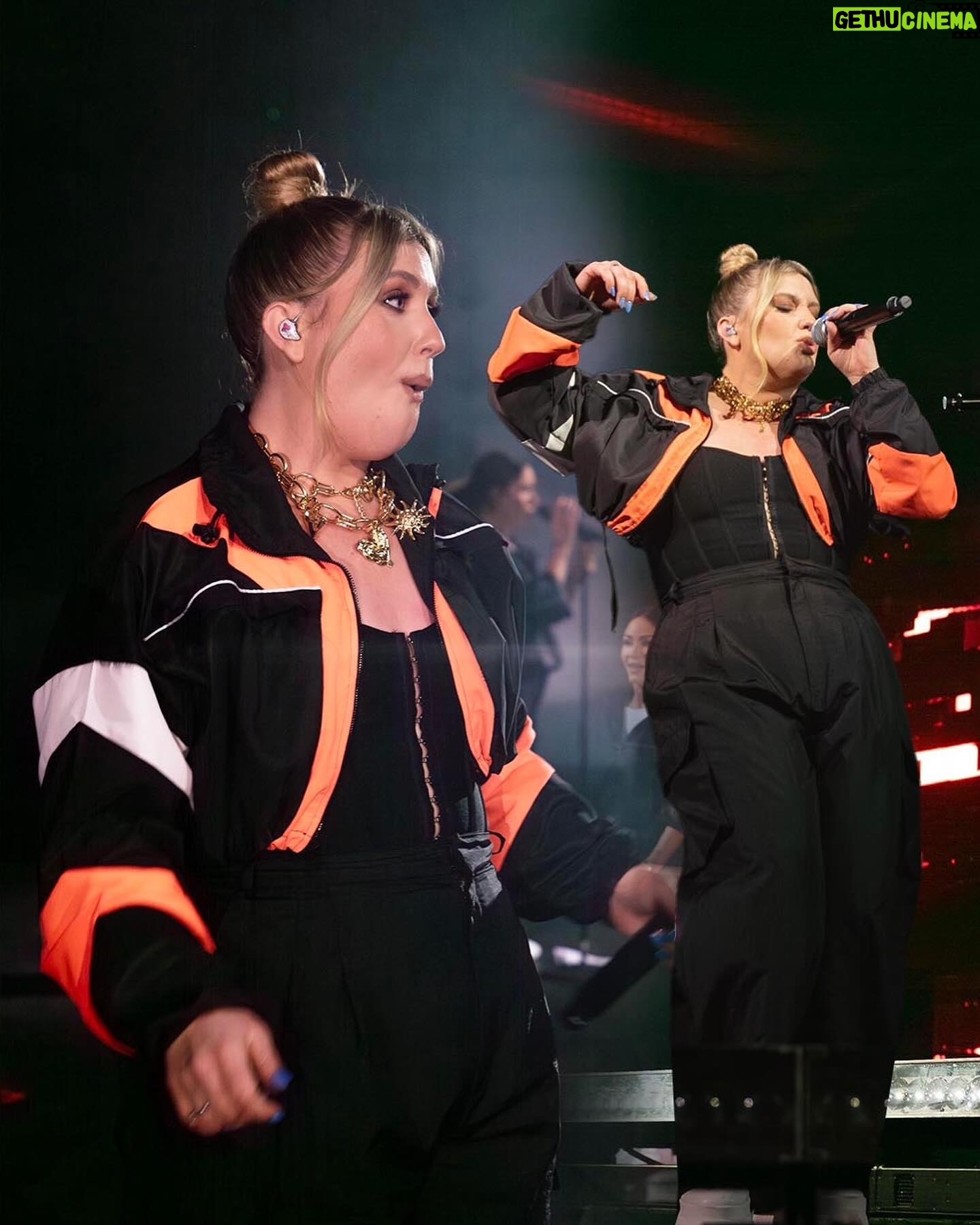 Ella Henderson Instagram - So good to be back on stage!!!! TS5//DRUMSHEDS you were 🔥🙌 @ts5 @drumsheds Thank you for having me, London, and thanks to everyone who helped pull this together 💖 What a night!!! E x x HMU: @emmyclarkson ✨
